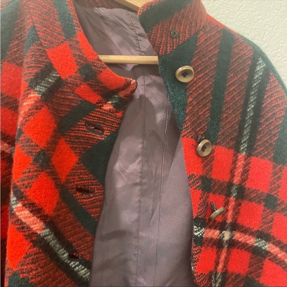 Vintage Boru by Jimmy Hourihan of Dublin Ireland wool plaid cape one size - Picture 9 of 16